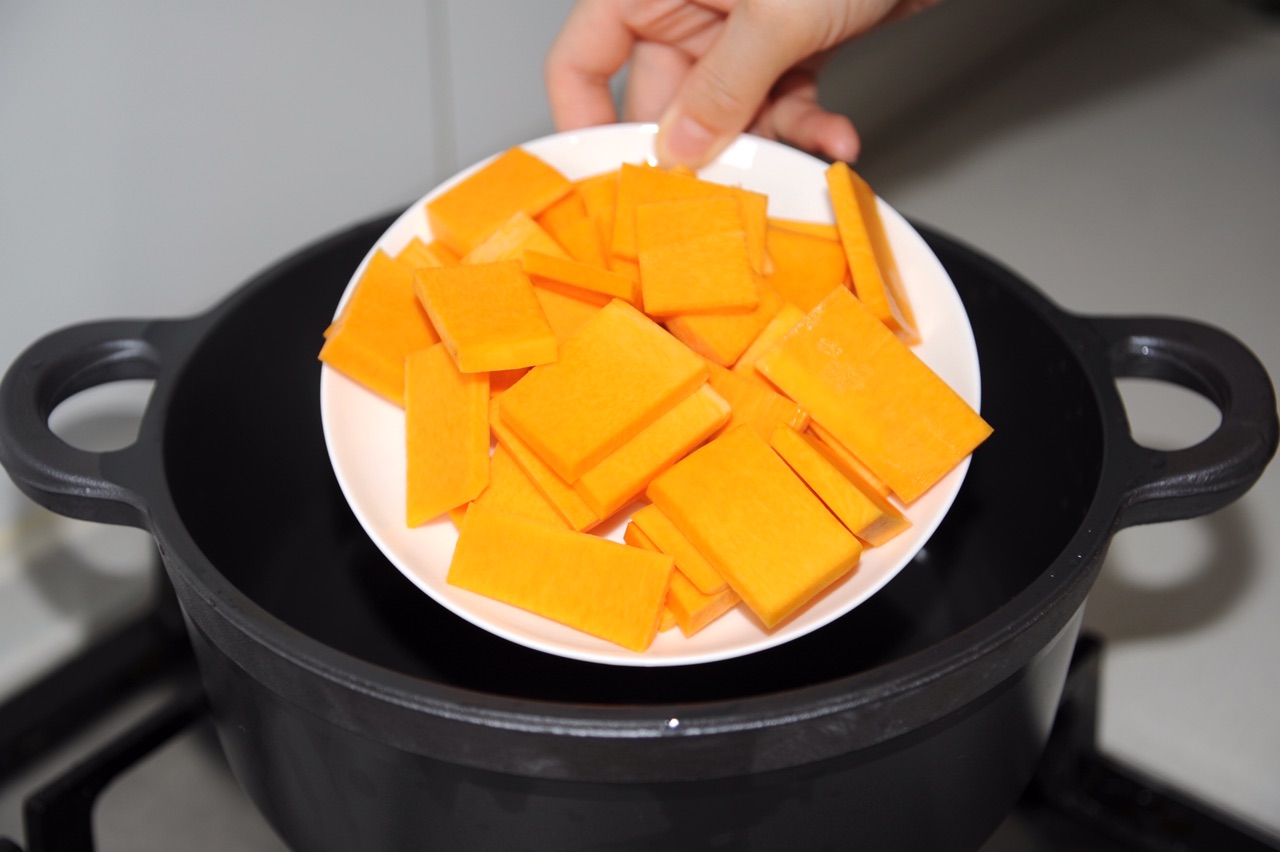 辅食之南瓜小米羹