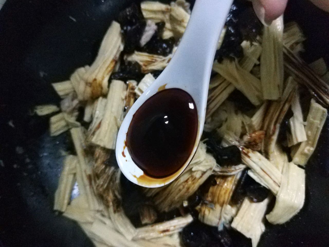 腐竹炒木耳