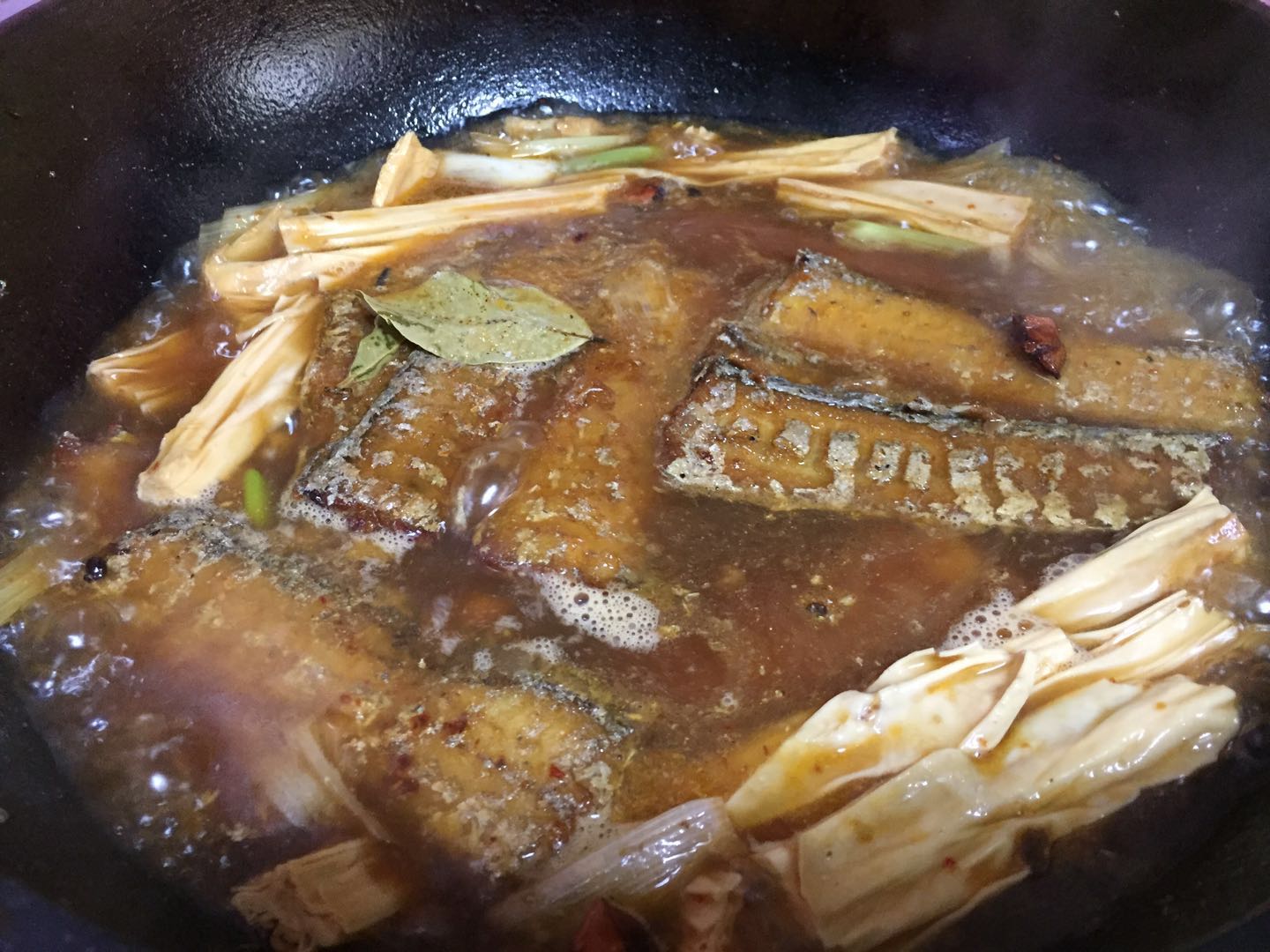 腐竹炖带鱼