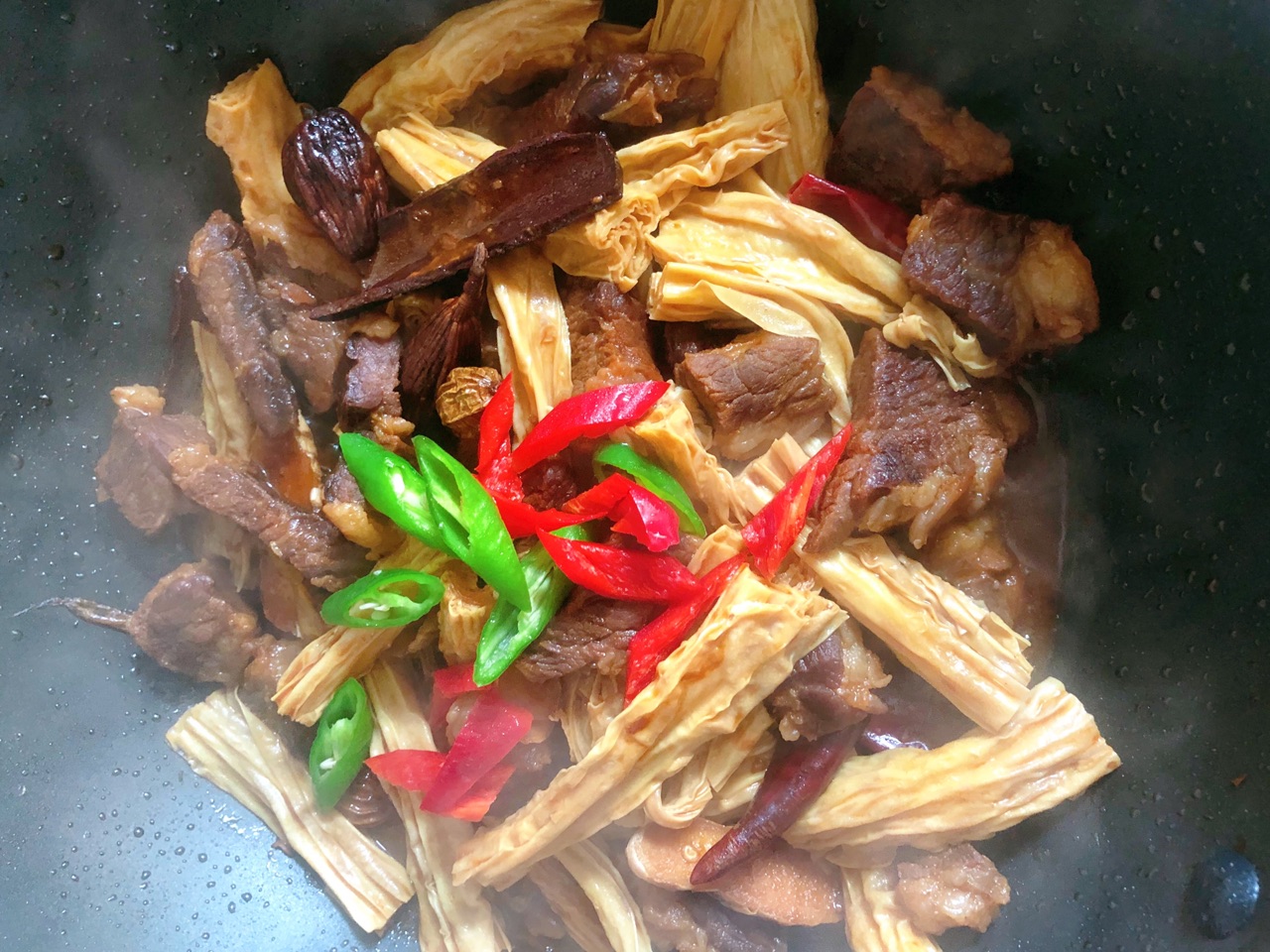 腐竹烧牛腩