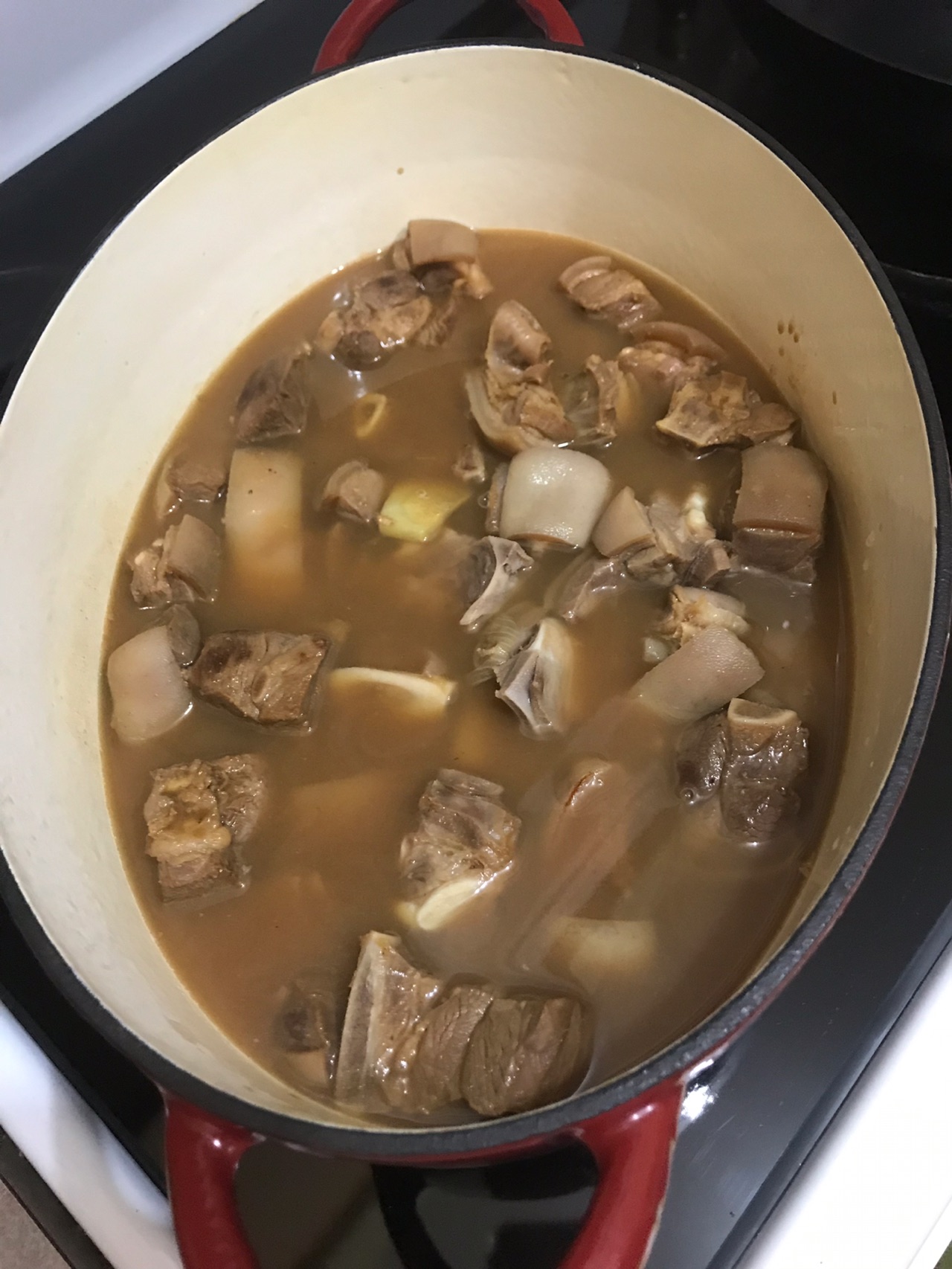 腐竹香菇羊腩煲