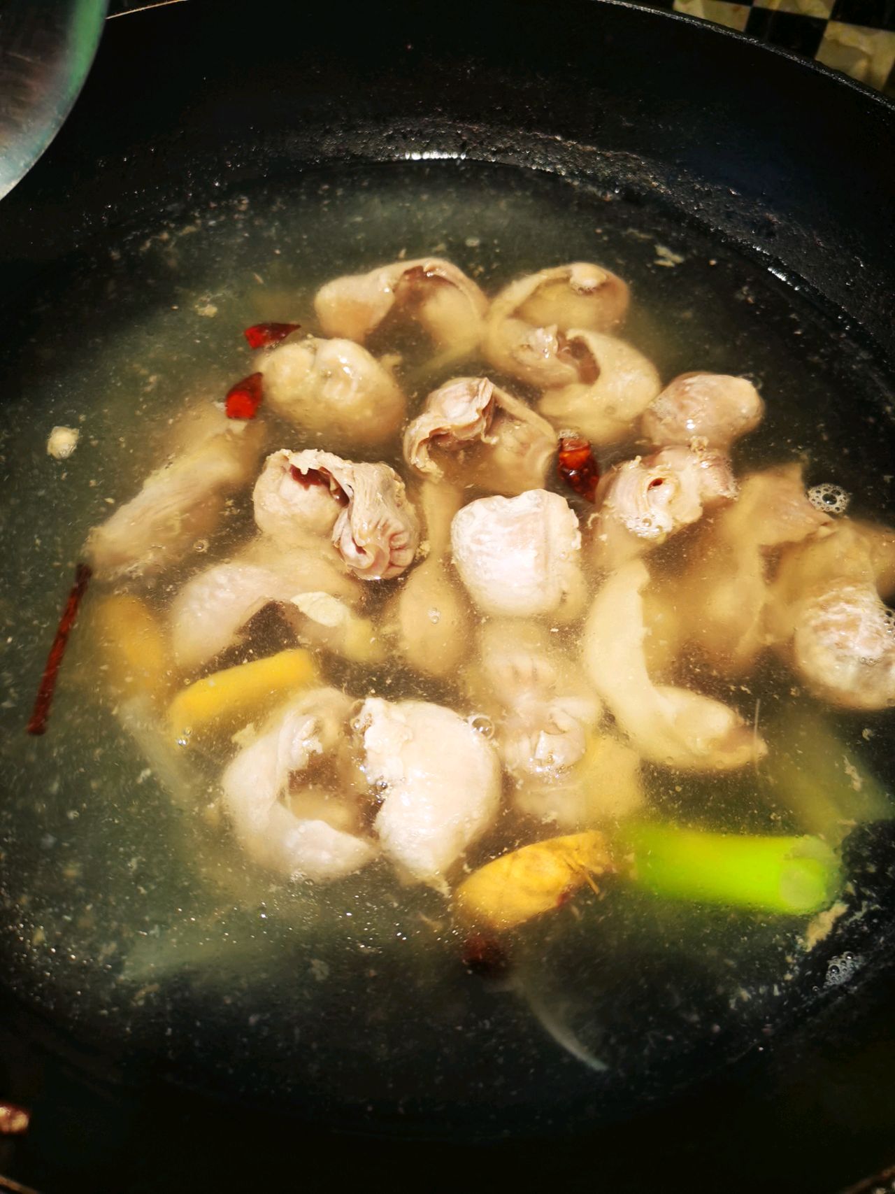 嘎嘣脆辣炒鸡胗