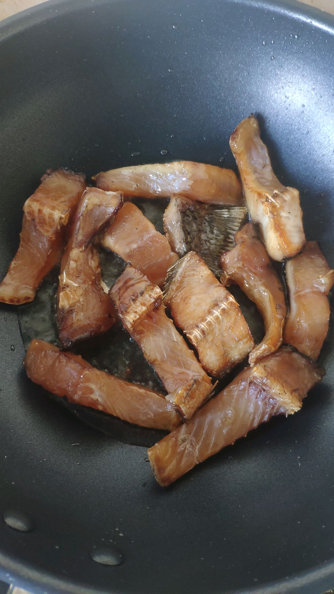 干煸芝麻鱼