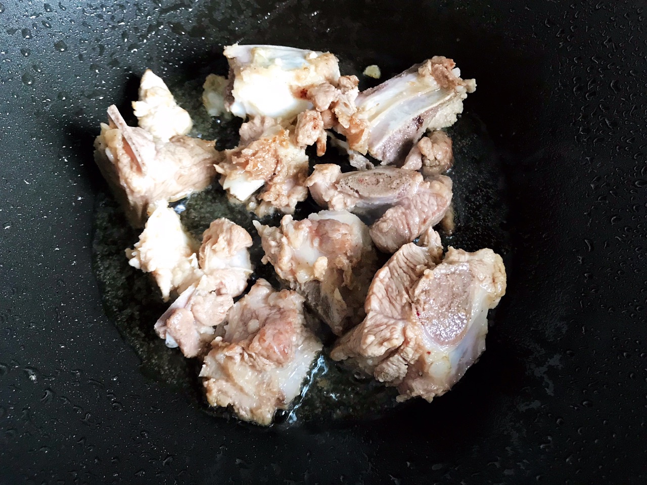 干豆角粉丝炖排骨