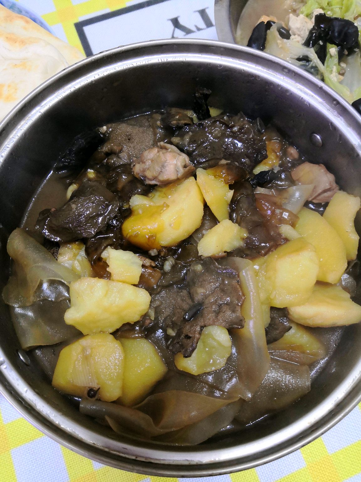 干娥子粉皮炖鸡