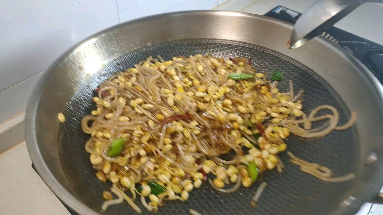 感恩节美食:笨豆芽炒粉