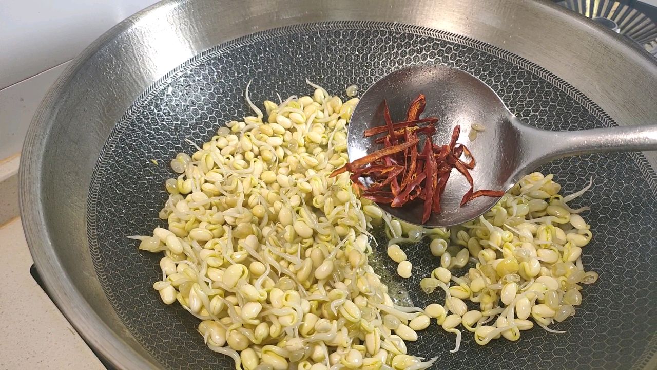 感恩节美食:笨豆芽炒粉