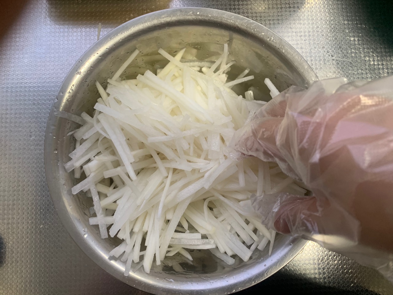 干饭人之酸萝卜炒粉