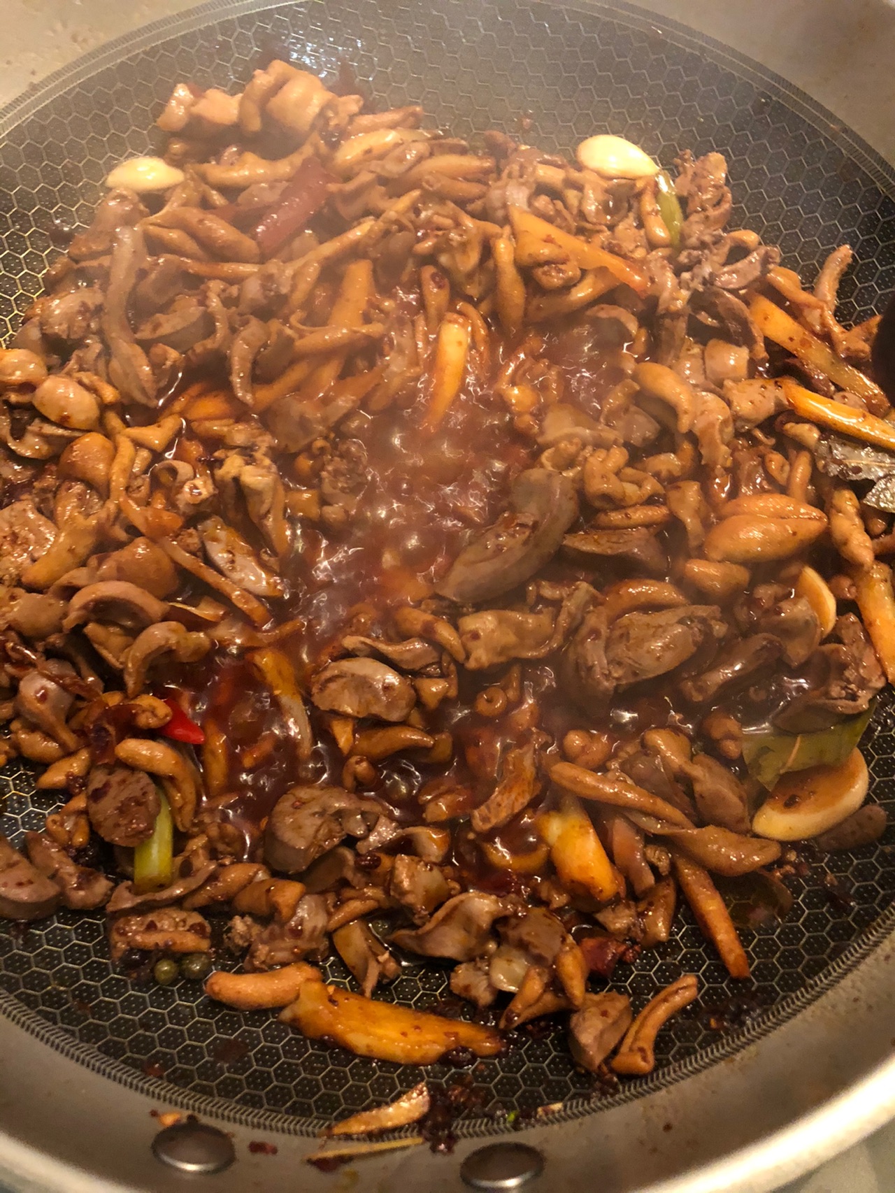 干锅泡菜鸡杂