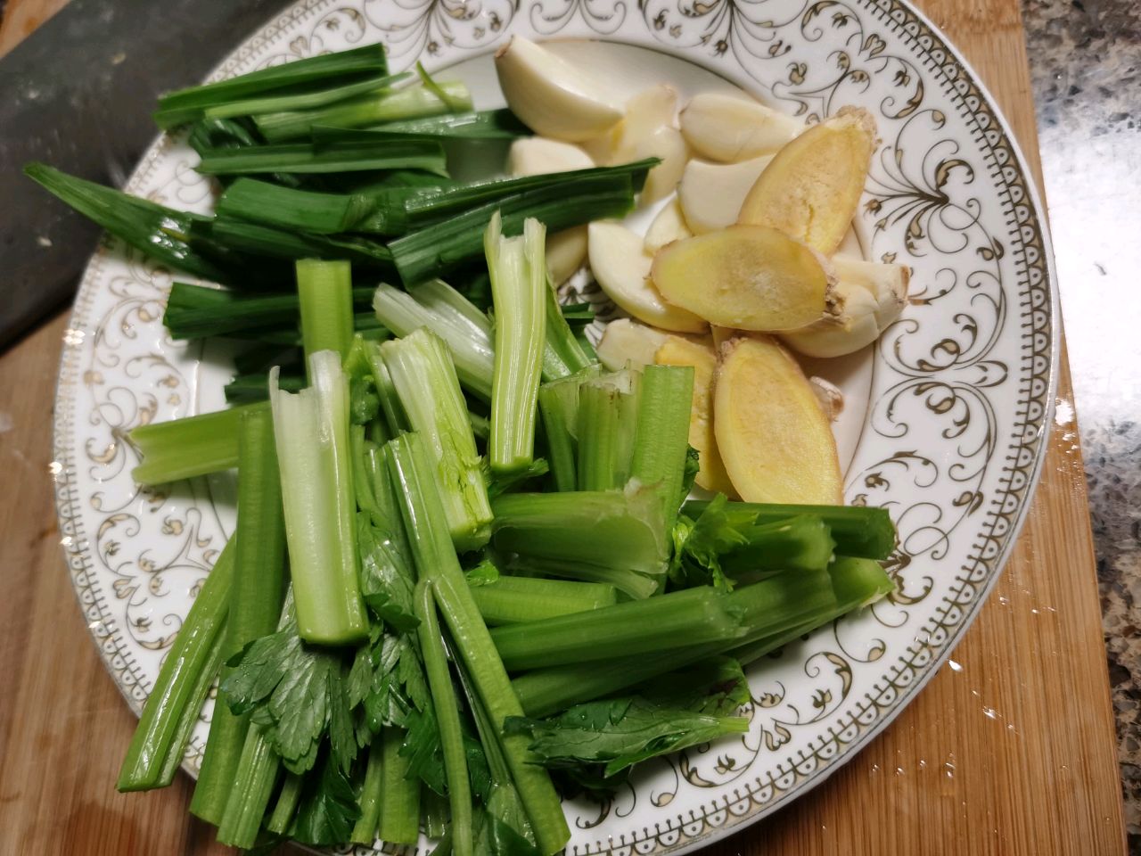 干锅土豆牛蛙