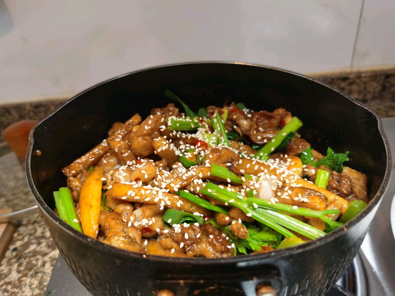 干锅土豆牛蛙