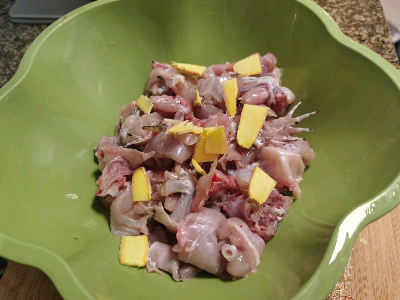 干锅土豆牛蛙