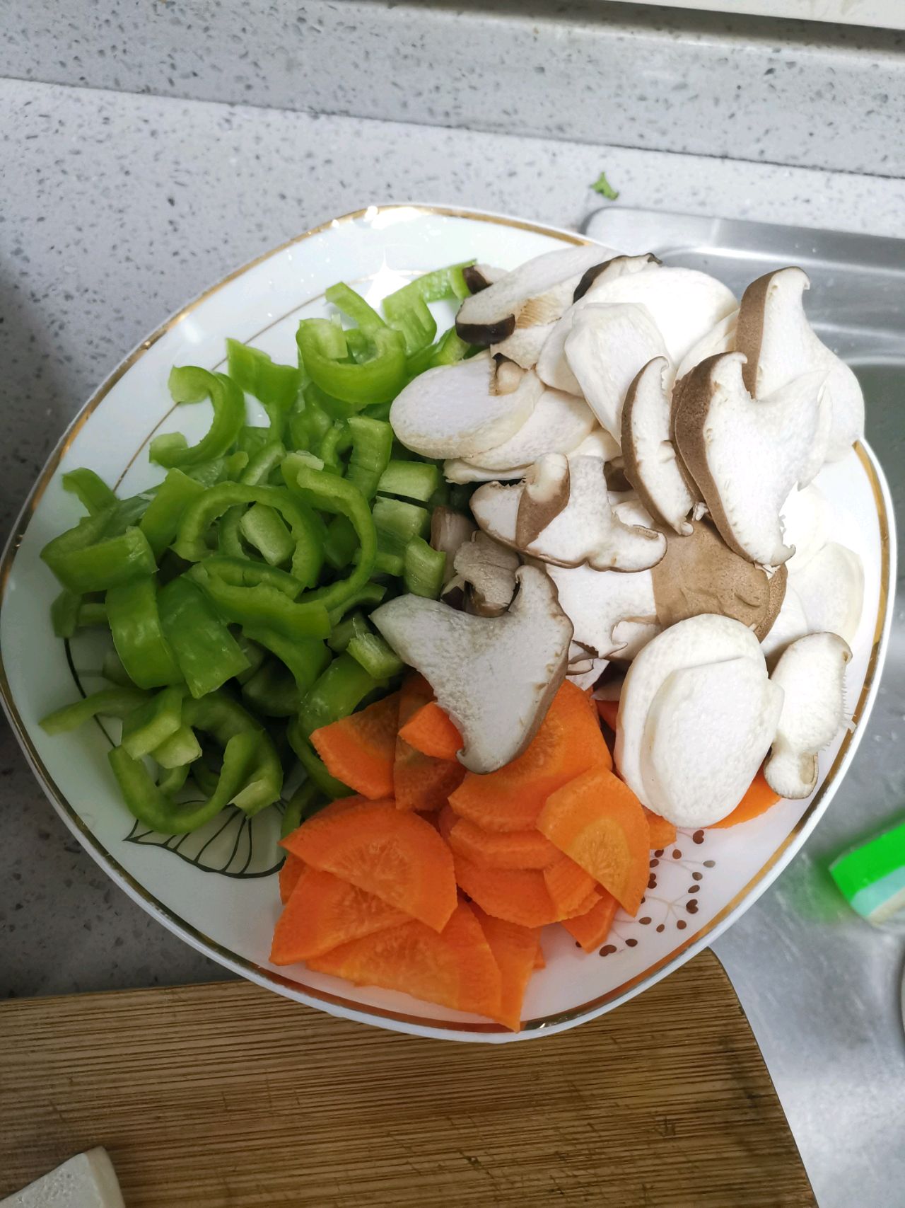 干锅杏鲍菇豆腐
