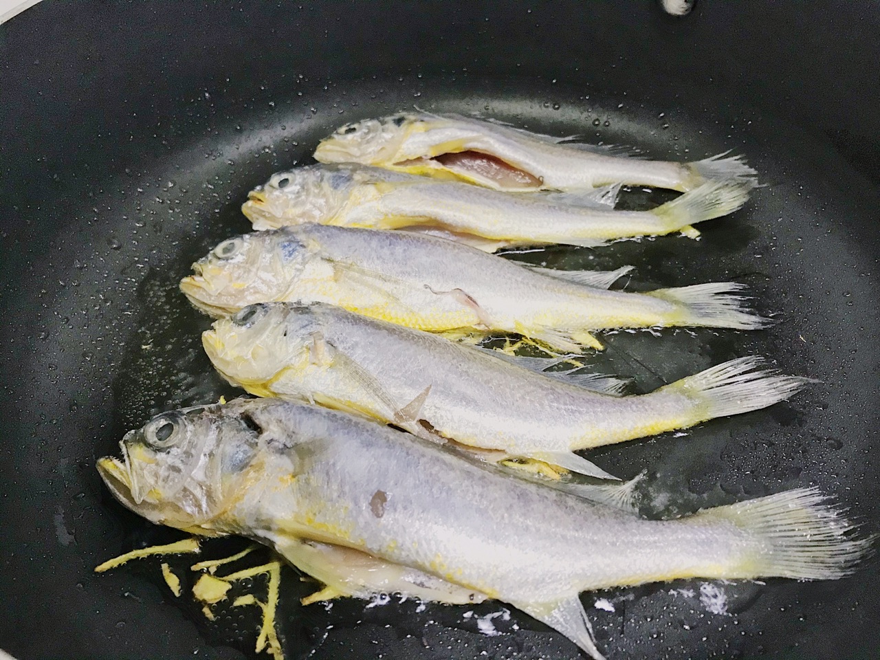 干烧黄花鱼