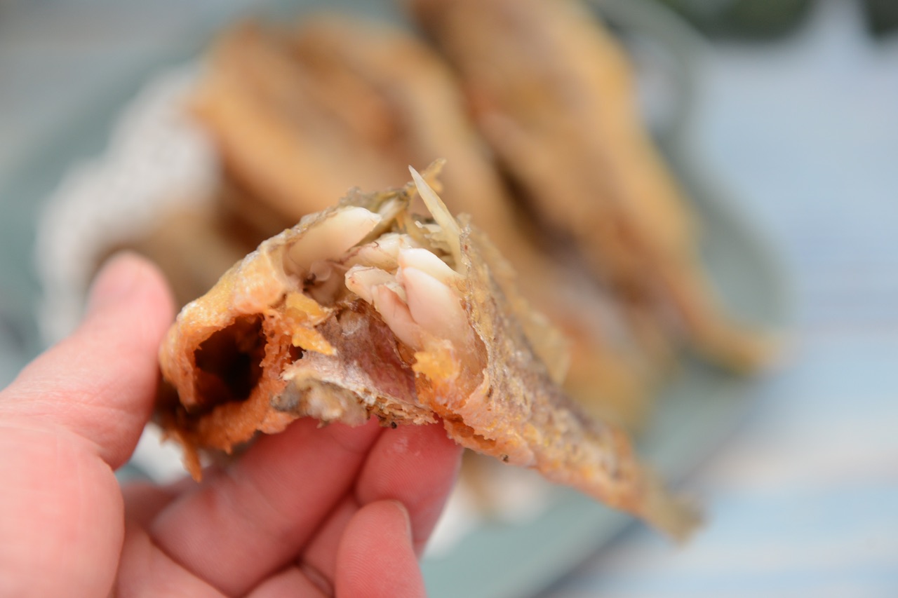 干炸香酥小黄鱼