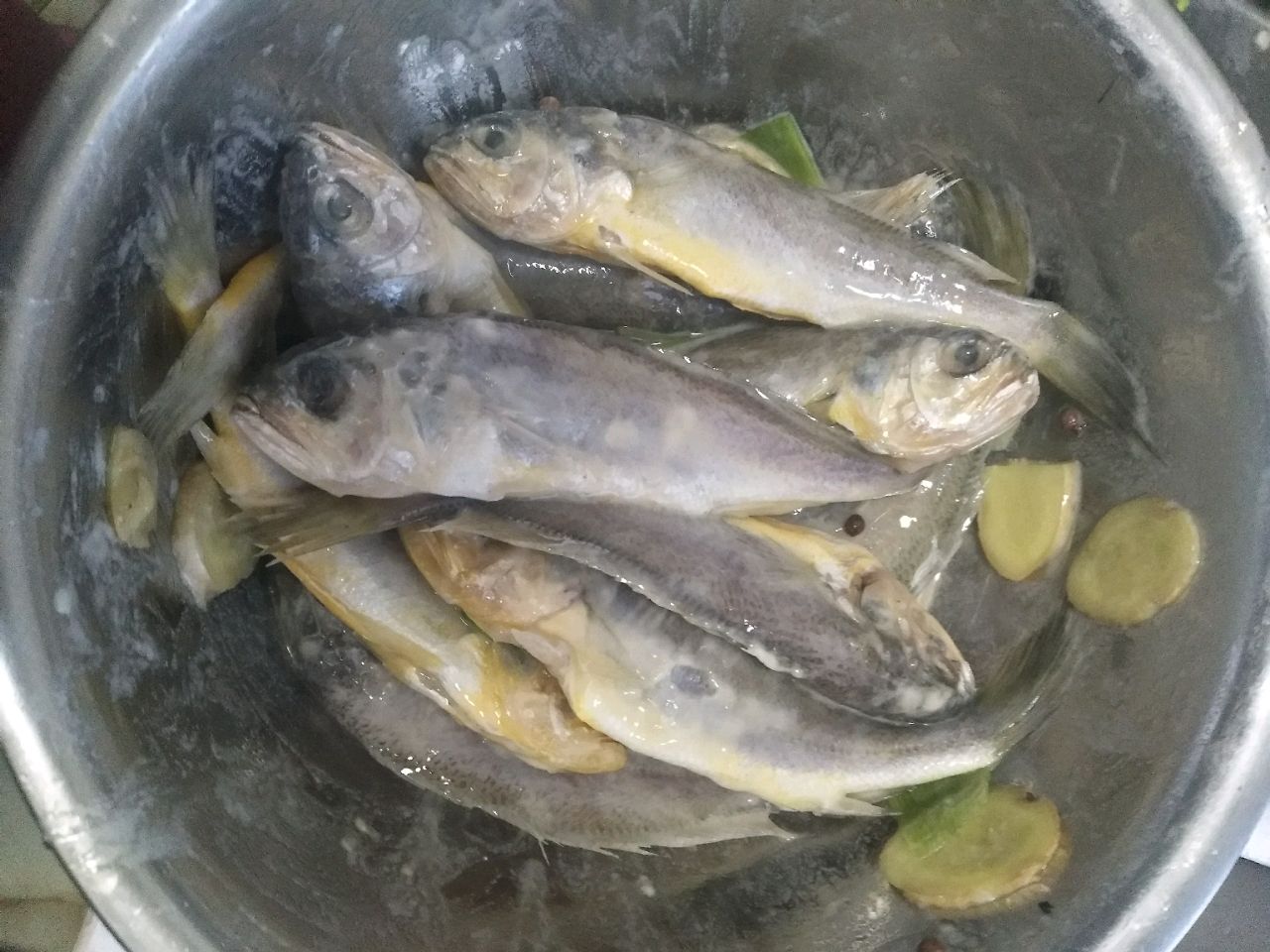 干炸小黄花鱼