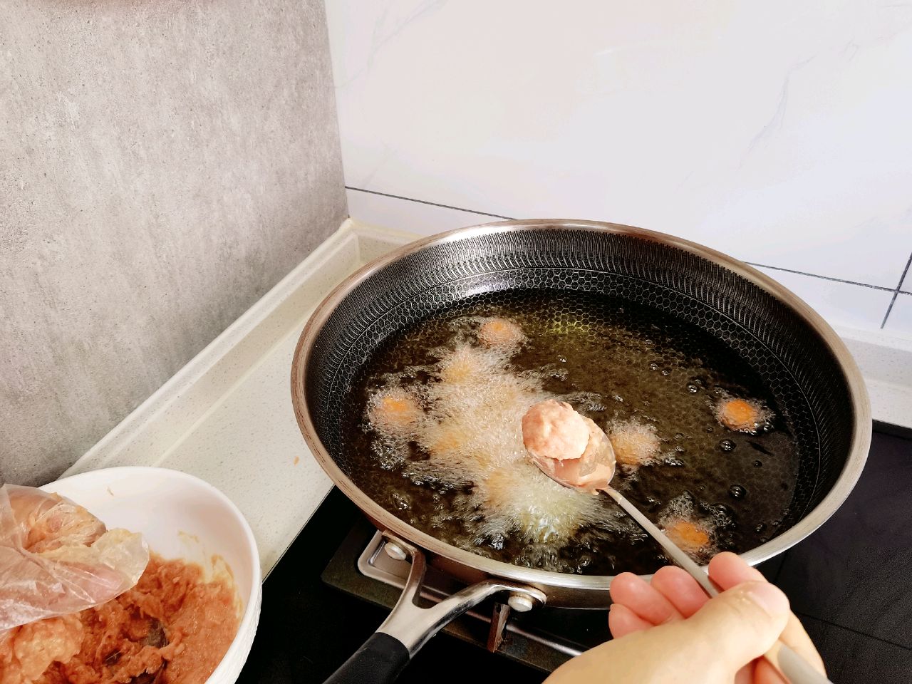 干炸孜然肉丸子