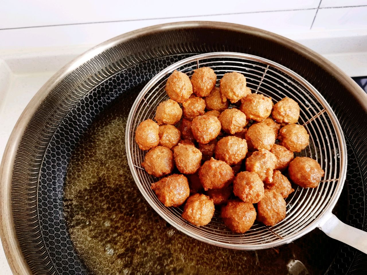 干炸孜然肉丸子