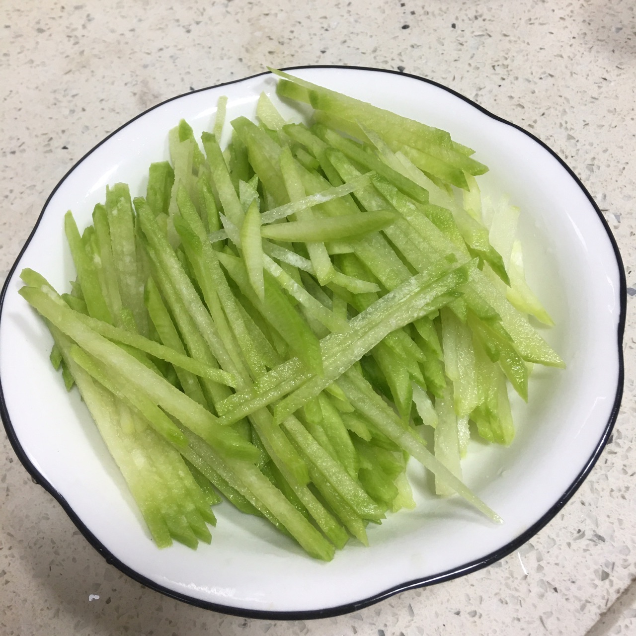 【高汤黄金饺煲】