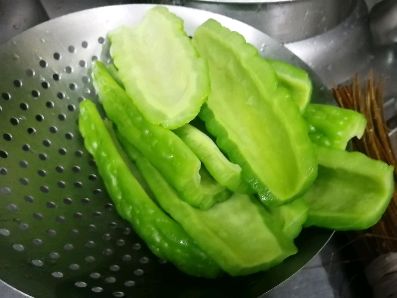 高汤苦瓜