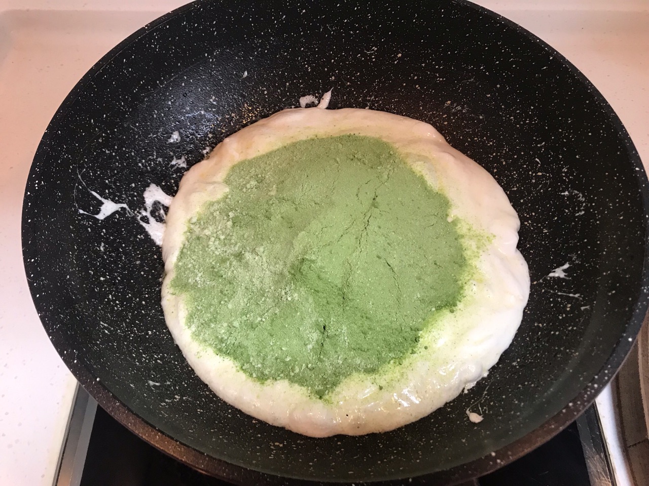 高颜值的抹茶草莓牛轧糖