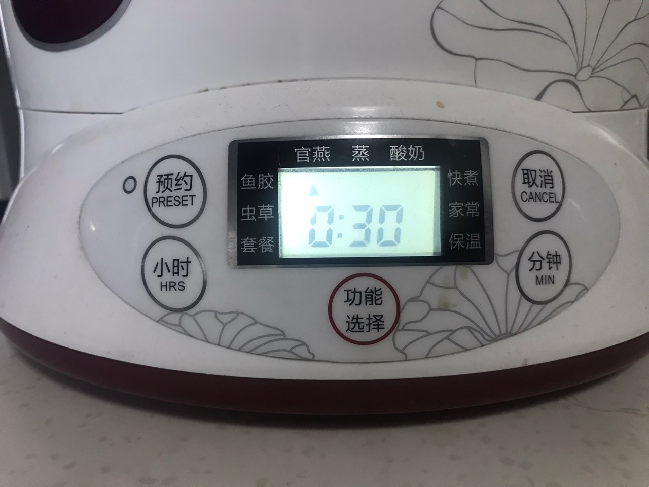 给家人炖简单的冰糖燕窝