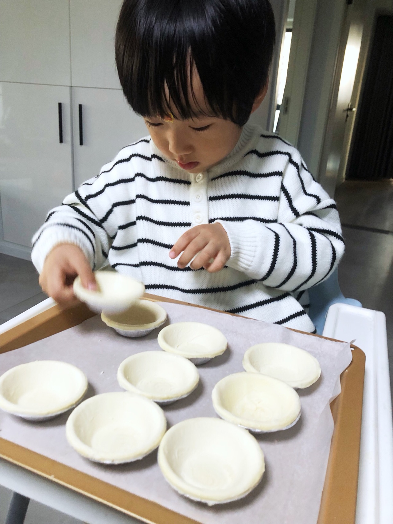 给小小朋友玩的DIY蛋挞