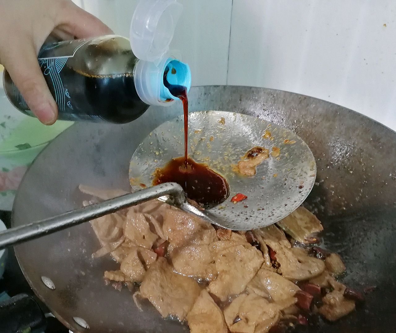 宫爆猪肝