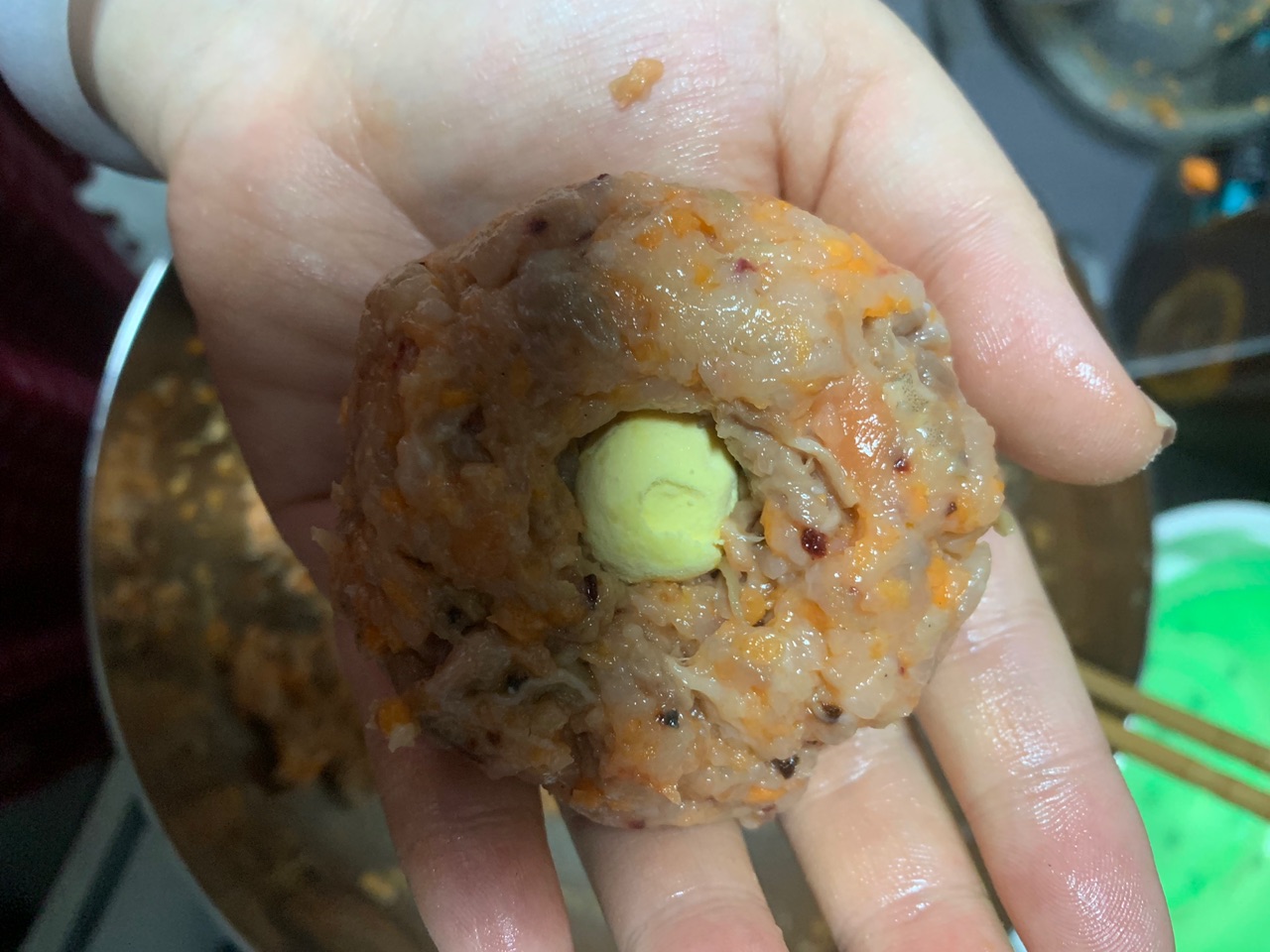 狗狗辅食鸡肉三文鱼丸子