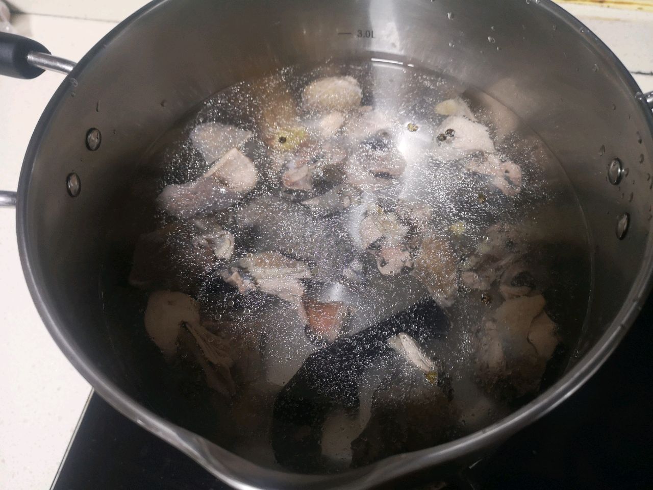 菇菇炖鸡