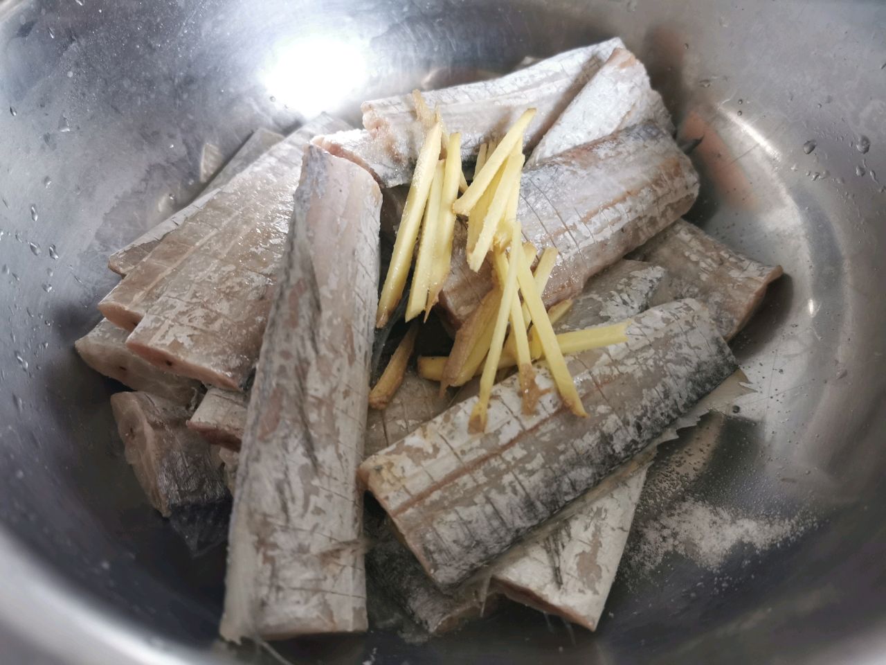 骨头都能吃的香酥带鱼