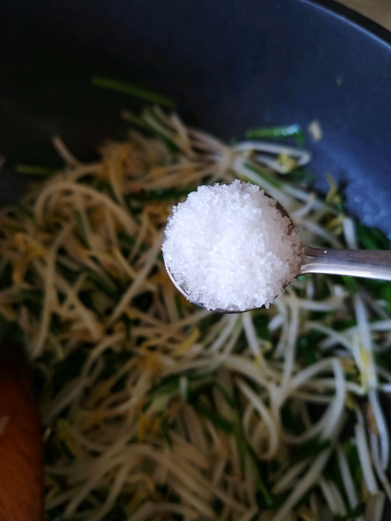 刮油又排毒的家常炒合菜