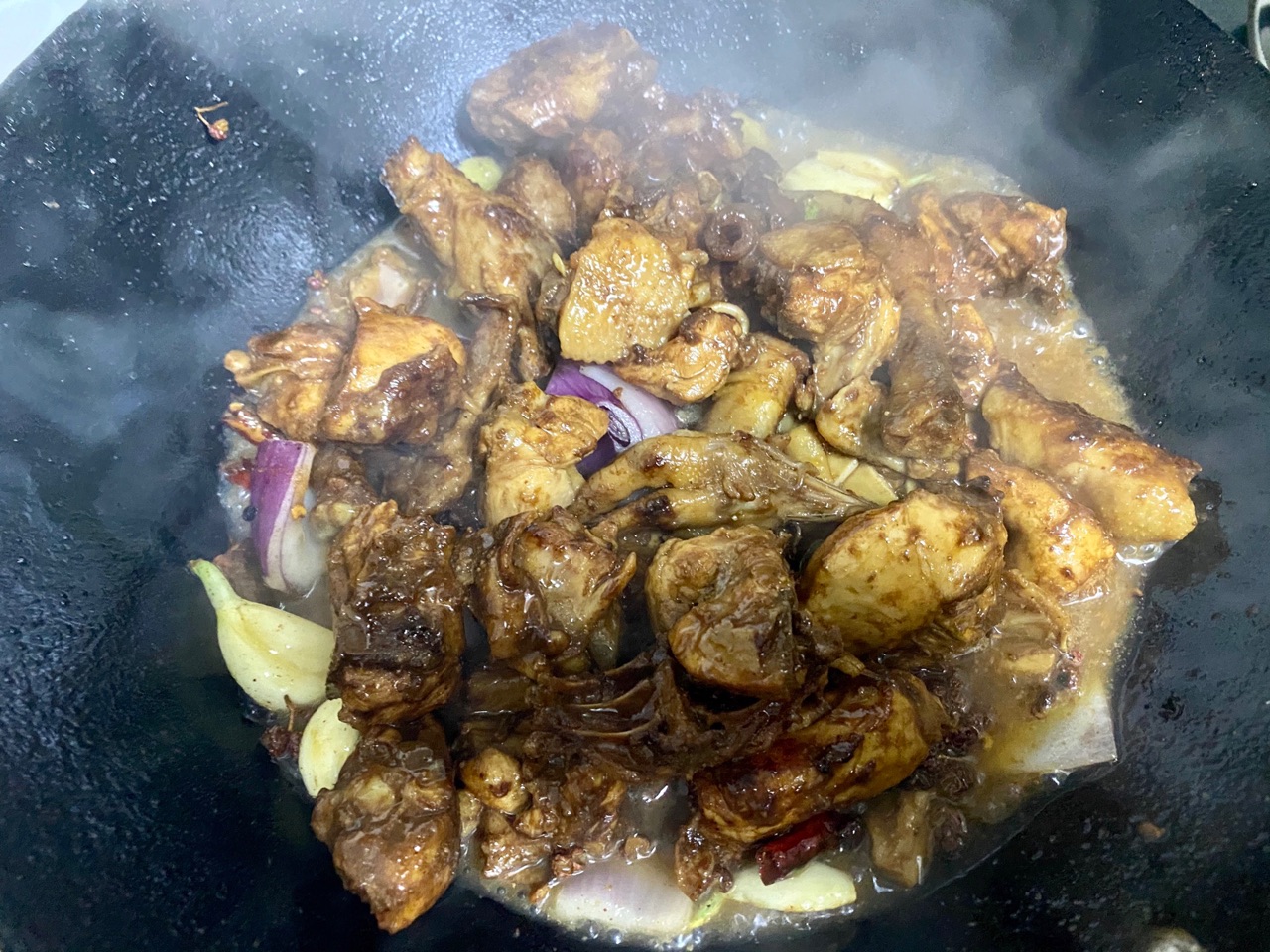 广东名菜-鲍鱼鸡煲