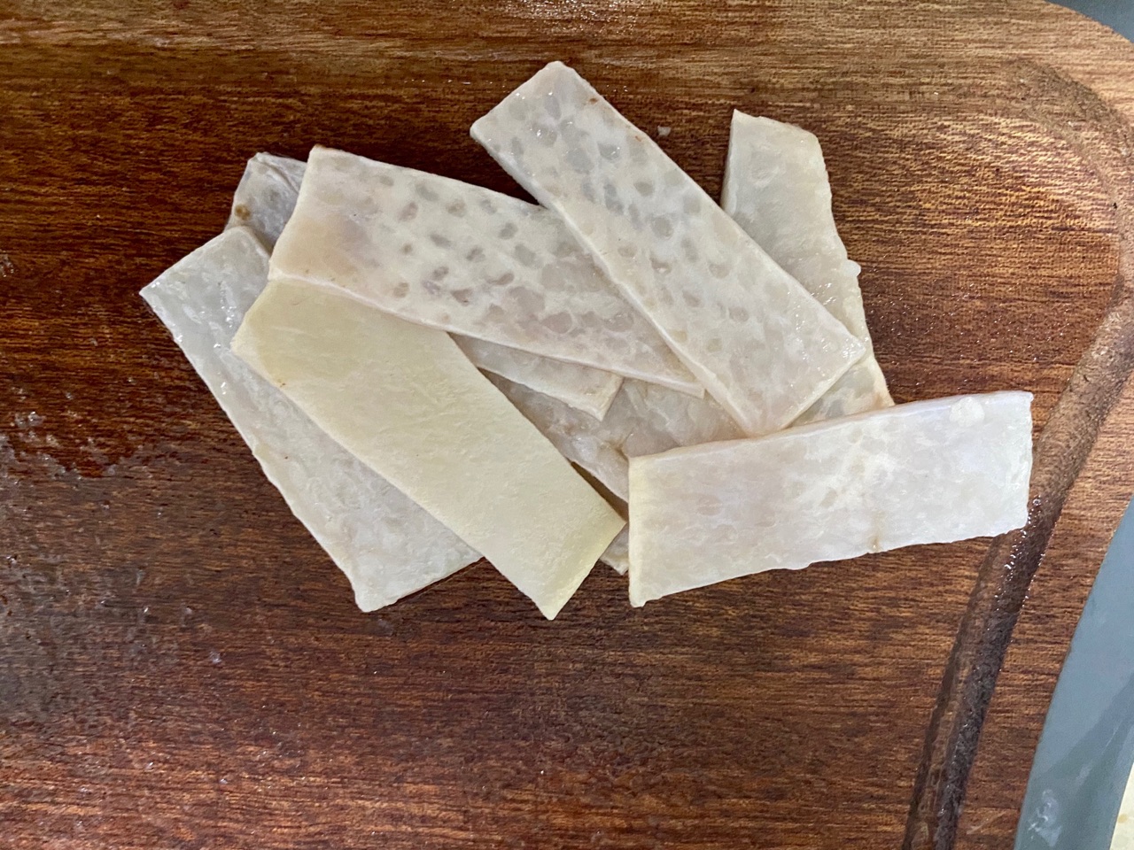 广东名菜-鲍鱼鸡煲