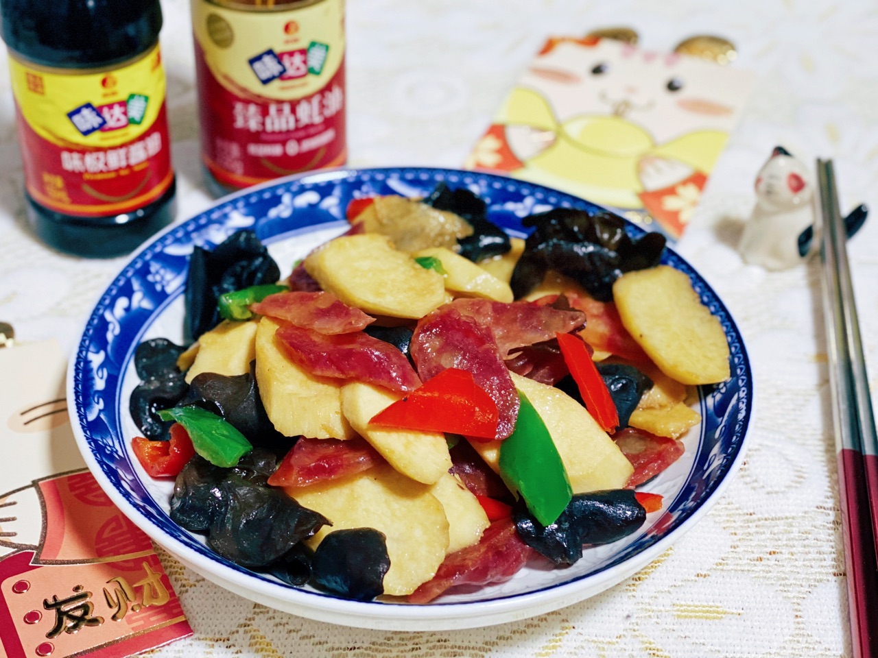 广东年味菜-腊肠山药炒木耳