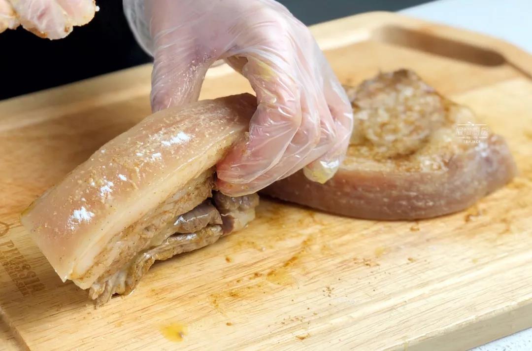 广式脆皮烧肉