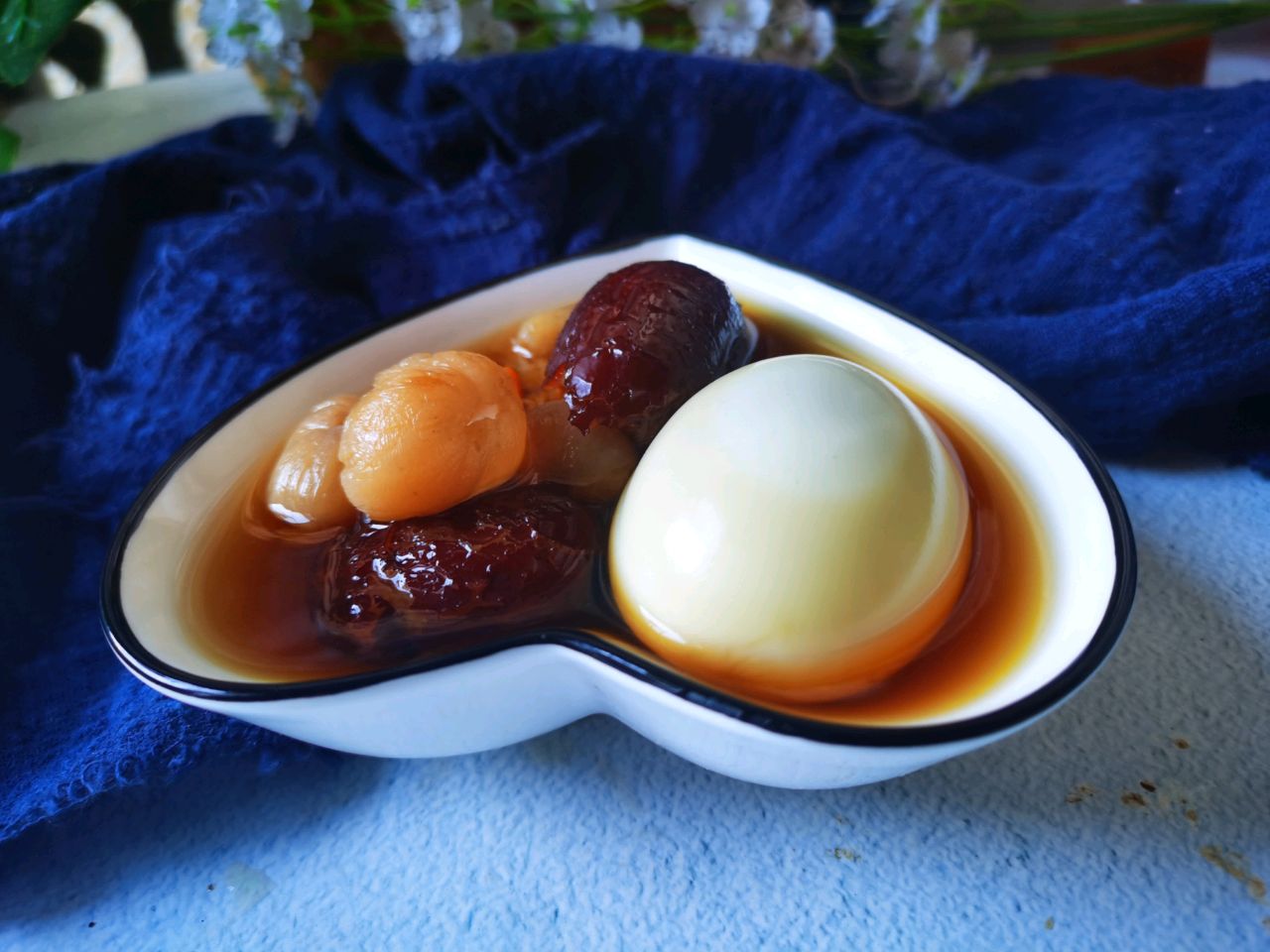 广式甜品：红枣桂圆鸡蛋糖水