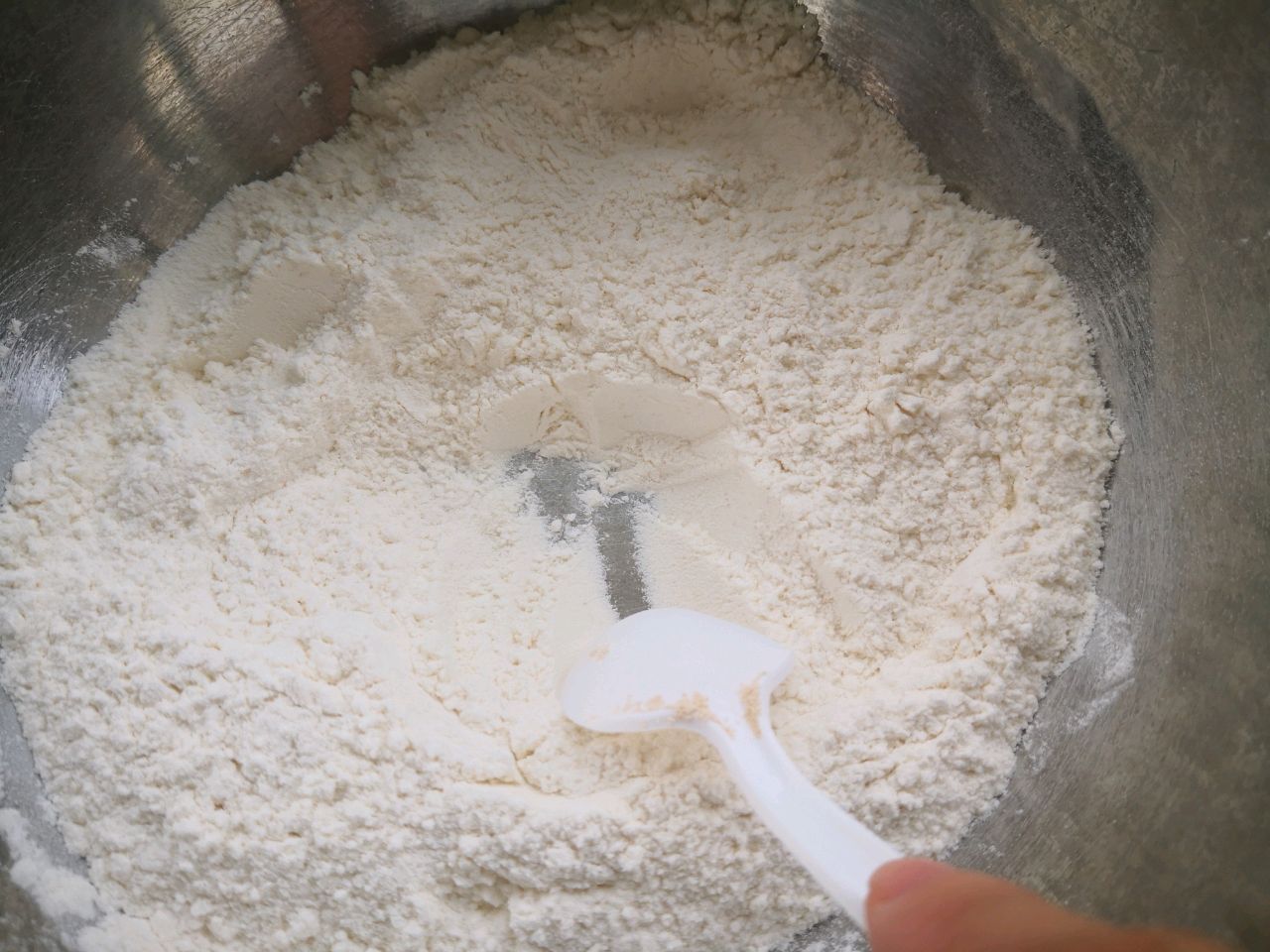 果酱螺旋卷和栗子煎包