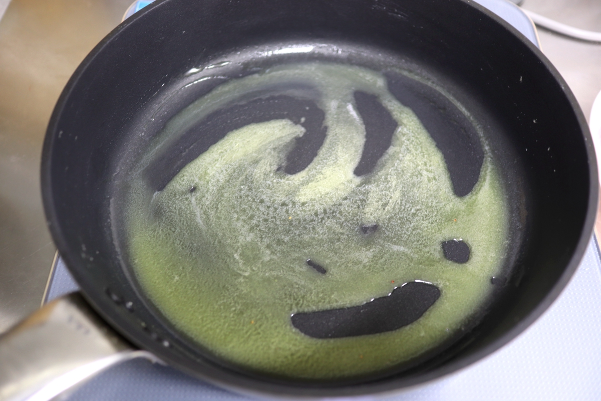 果仁草莓干牛轧糖