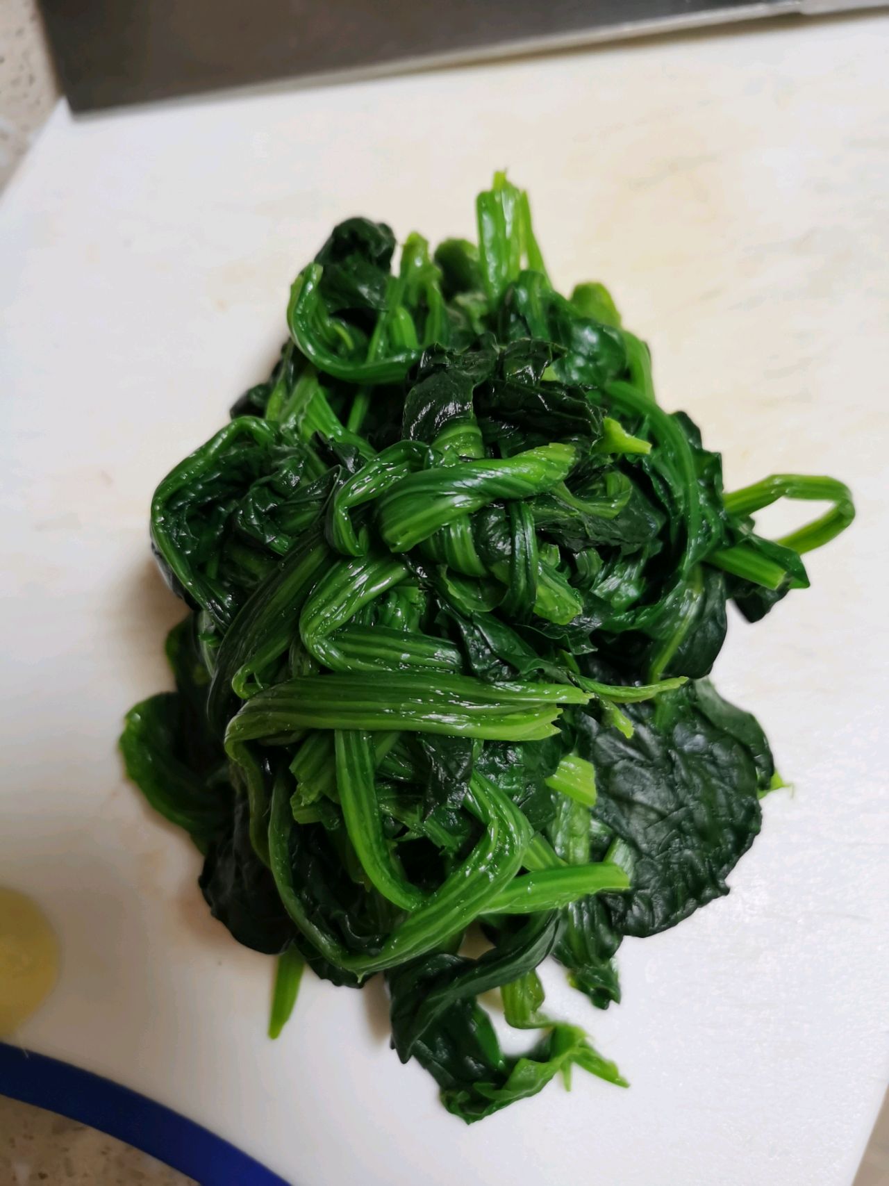 果仁芝麻拌菠菜