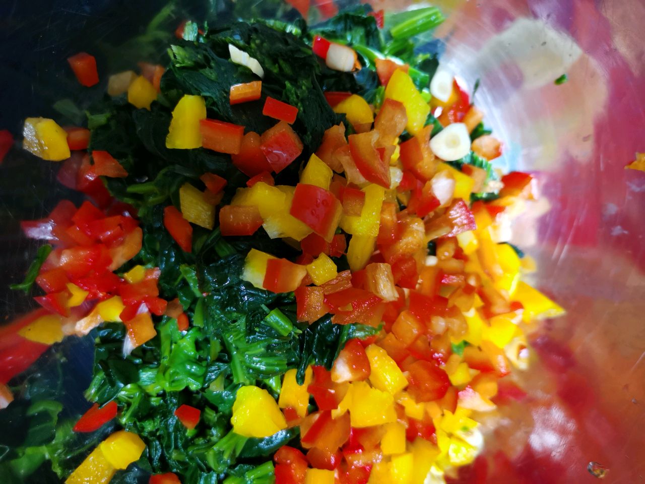 果仁芝麻拌菠菜