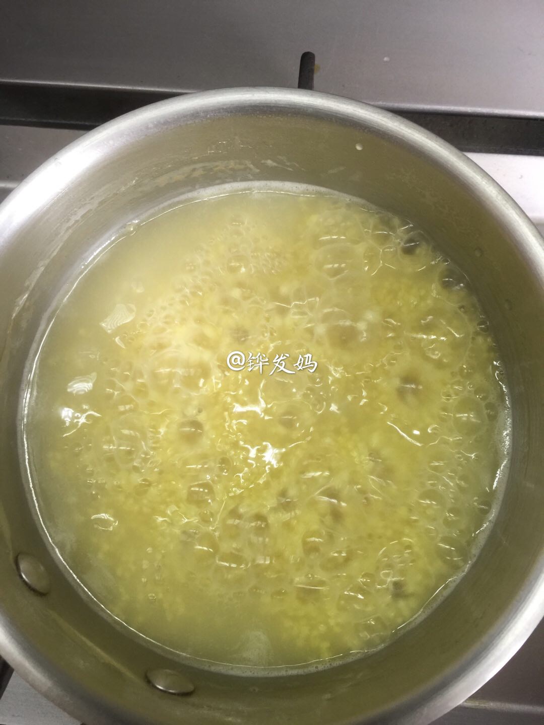 海参干贝小米粥