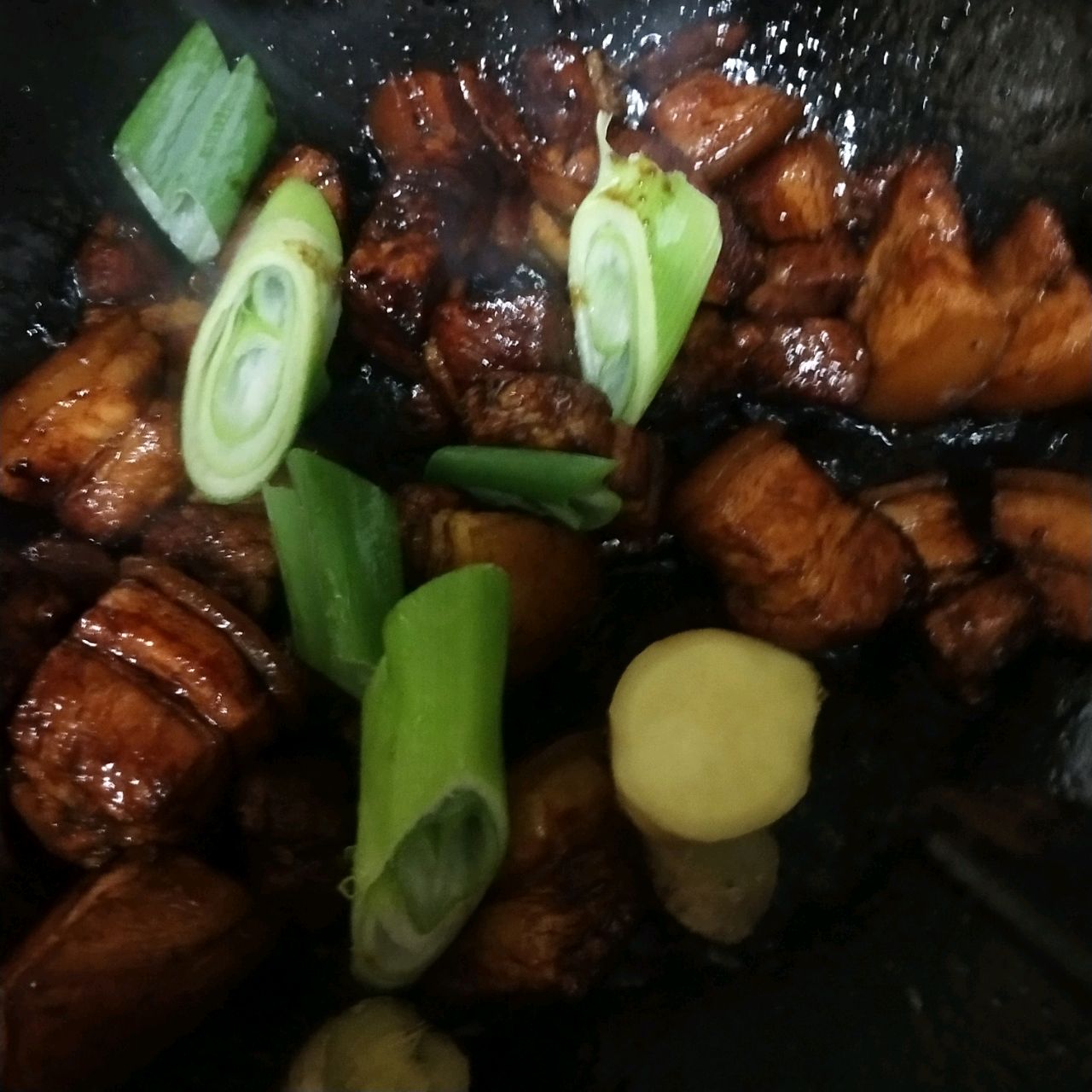 海参红烧肉