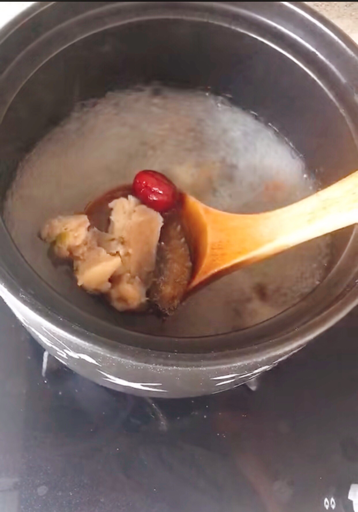 海参排骨汤