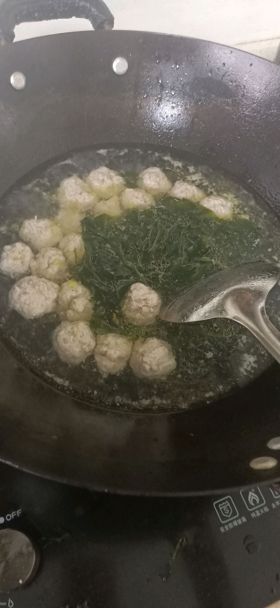 海带丸子汤