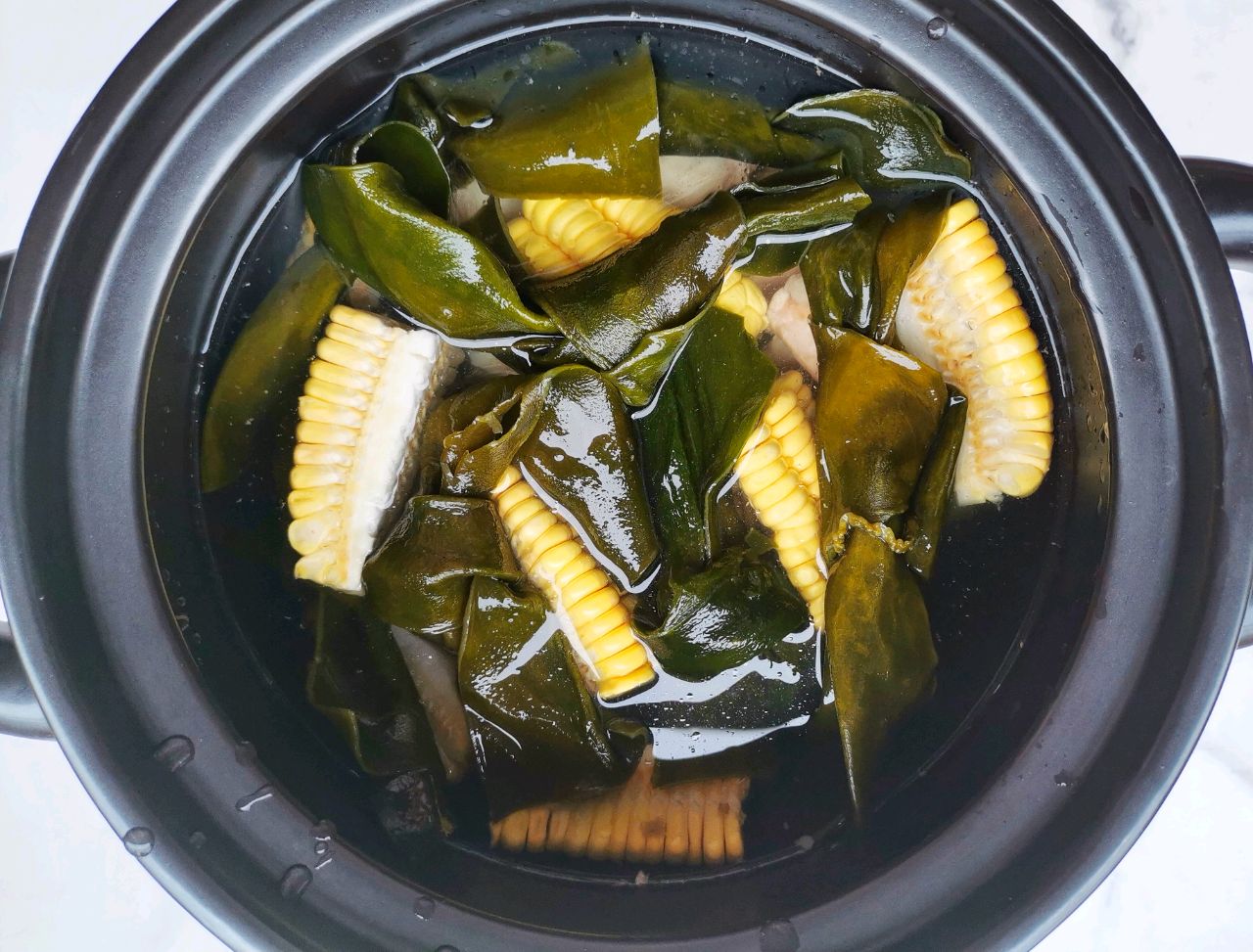 海带玉米猪骨汤