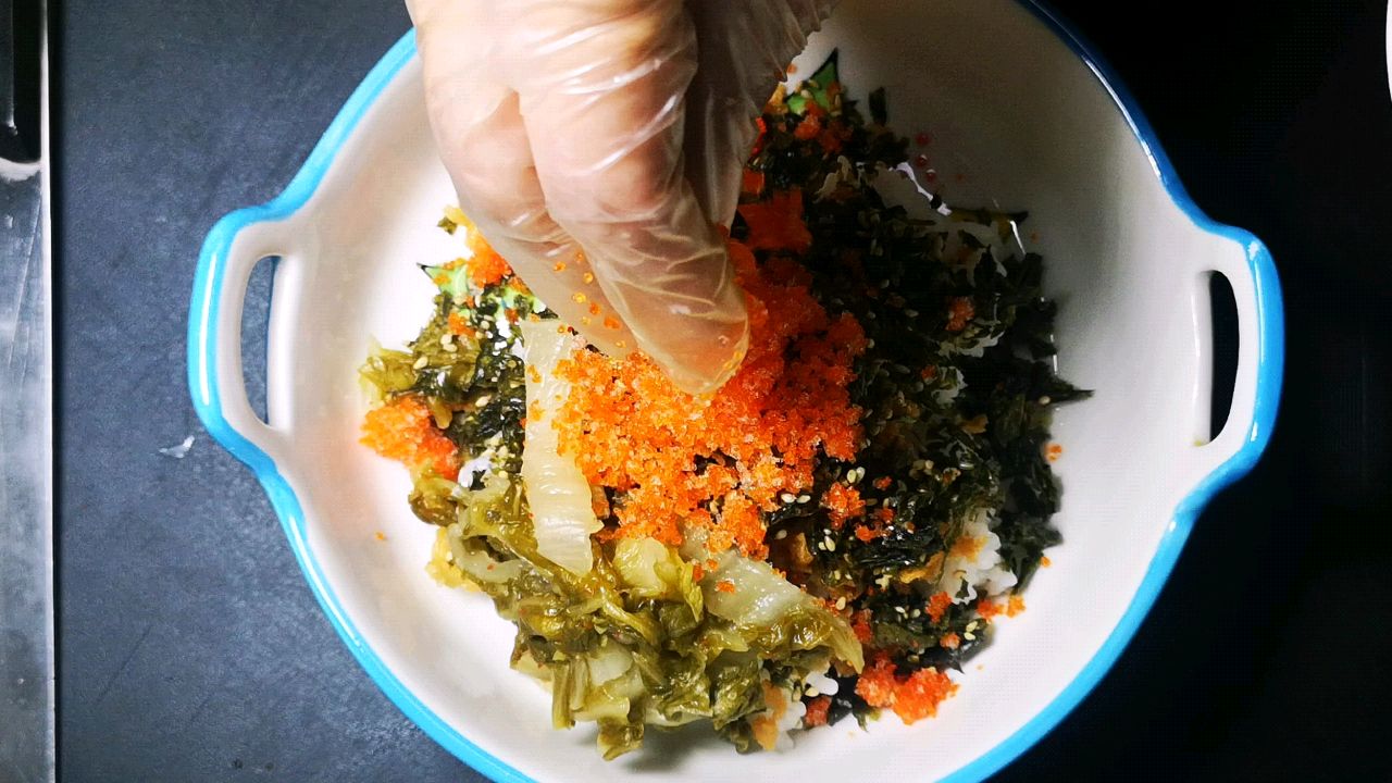 海苔鱼籽拌饭