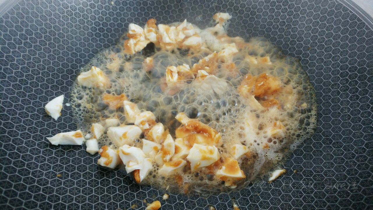 海味豆腐咸蛋羹