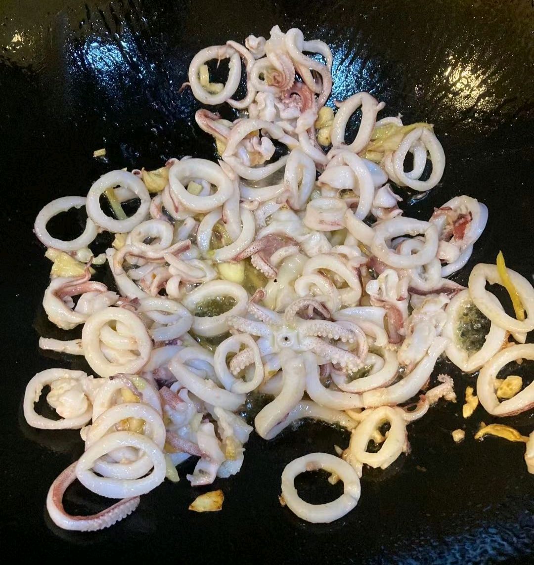 海鲜炒藤羹