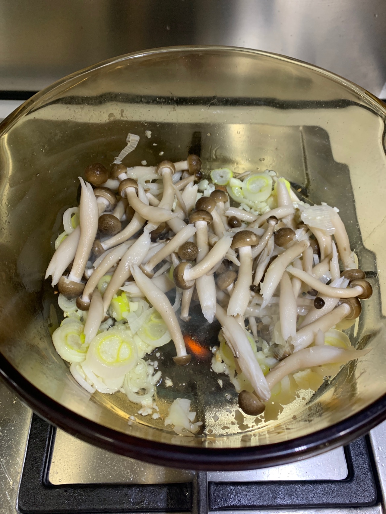 海鲜菇火腿烧豆腐